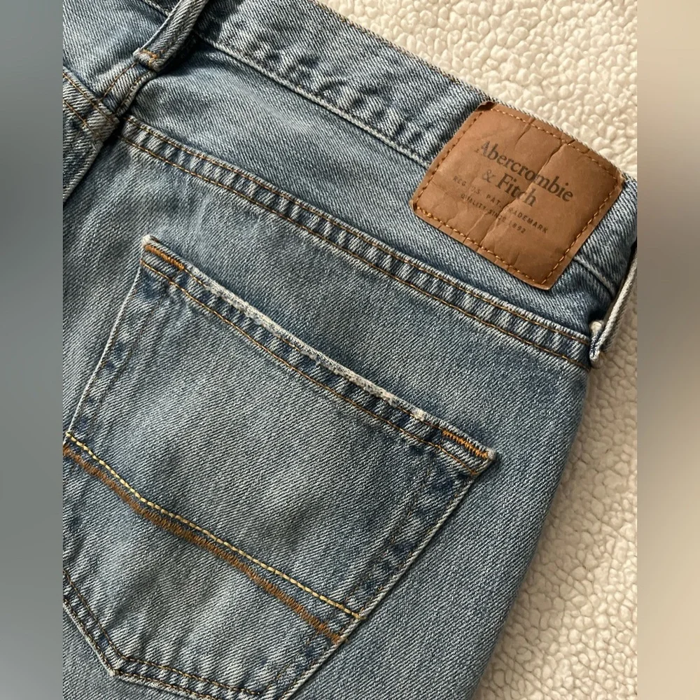 Abercrombie & Fitch Blue Bootcut Jeans, Size 32x34 - Picture 10 of 10